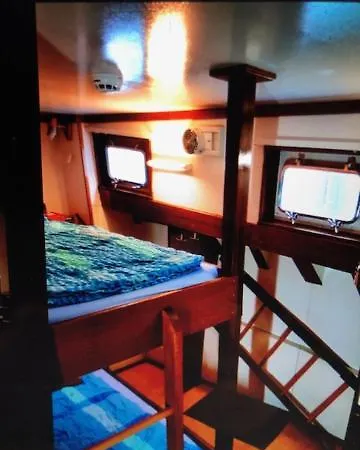 Schiff AHOY, Hotelschiff, Hausboot, Boot, Passagierschiff-2
